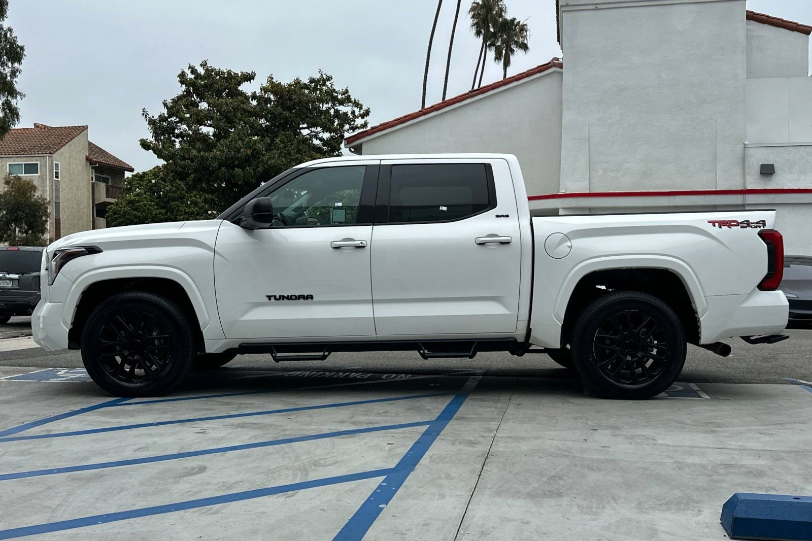 2023 Toyota Tundra SR5 photo 6