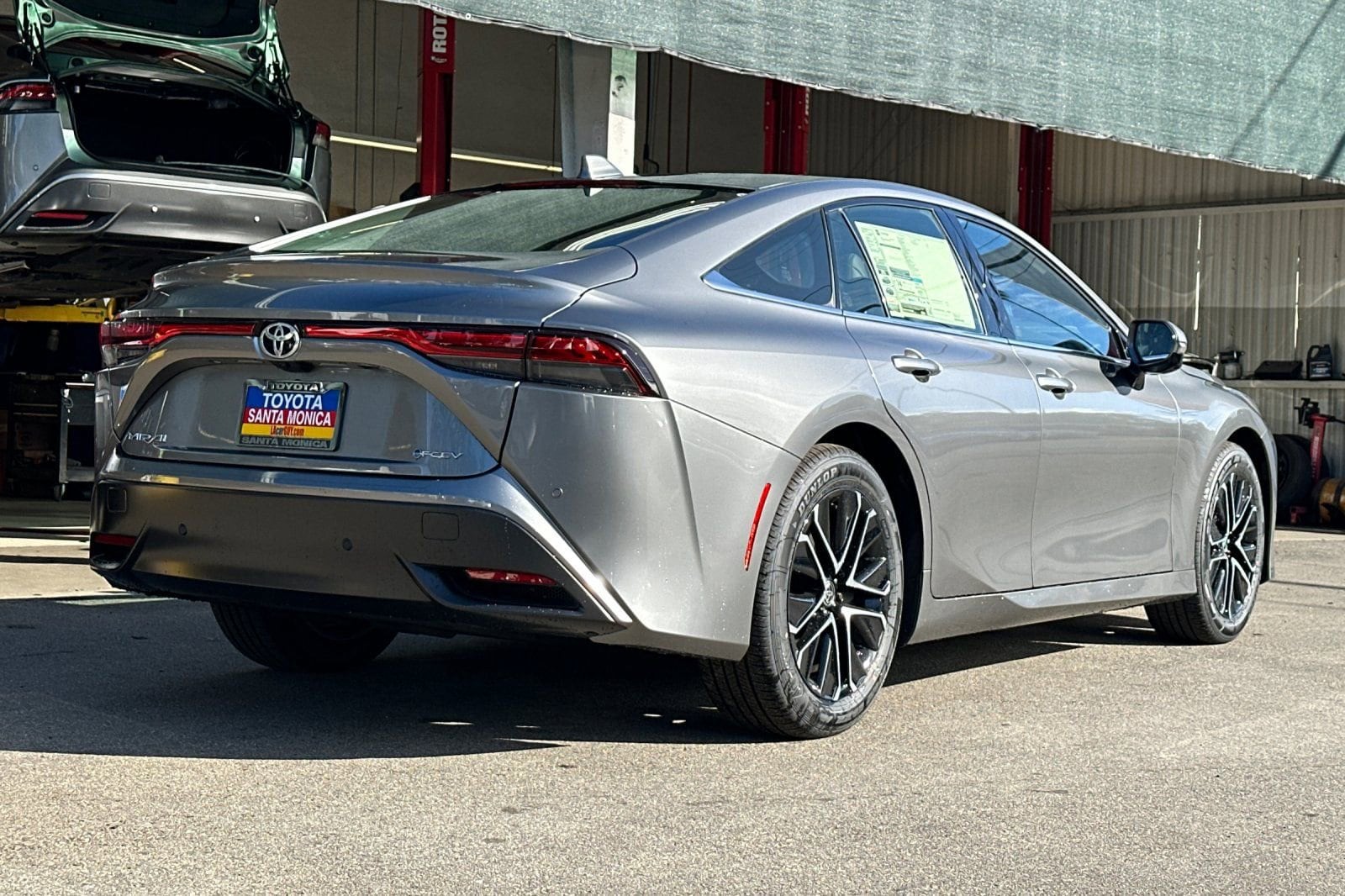 2026 Toyota Mirai photo 3