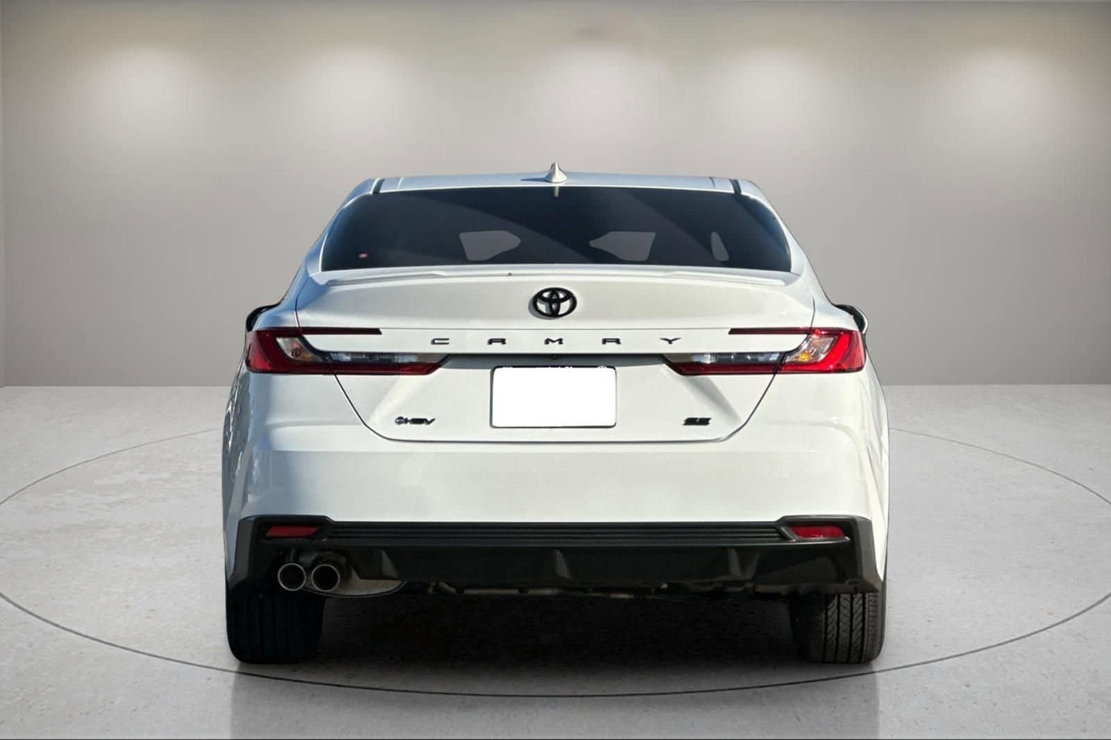 2026 Toyota Camry SE photo 4