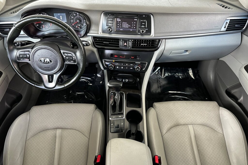 2016 Kia Optima EX photo 12