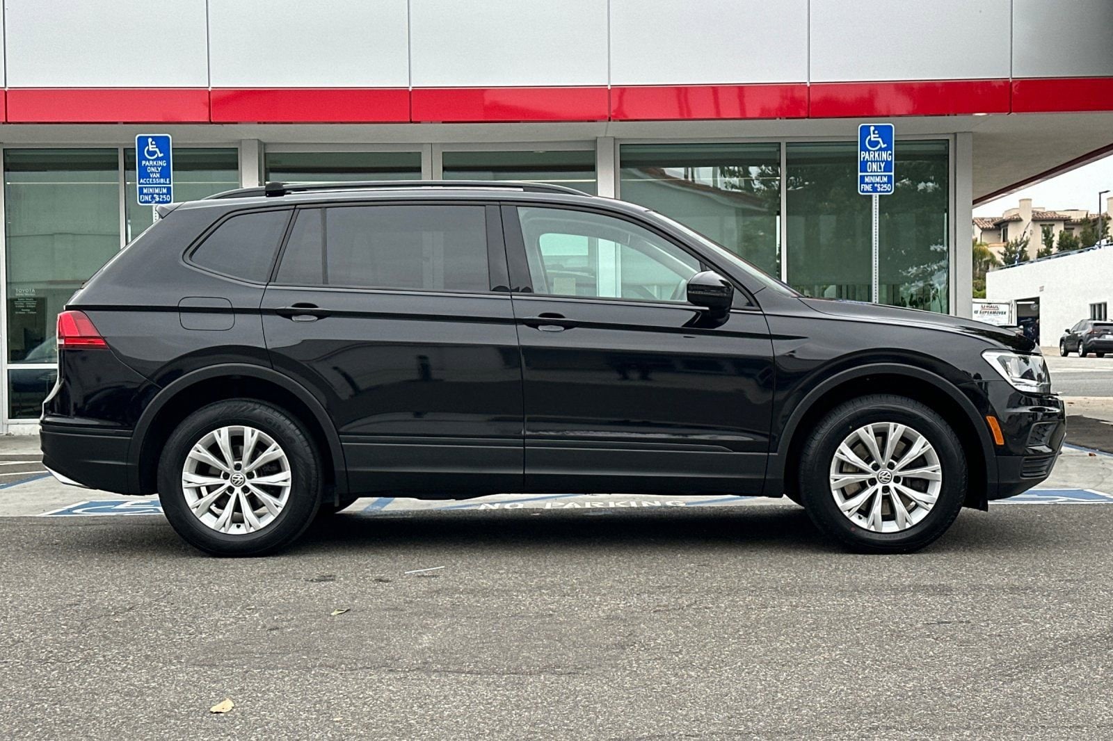 Used 2020 Volkswagen Tiguan S with VIN 3VV1B7AX3LM171184 for sale in Santa Monica, CA