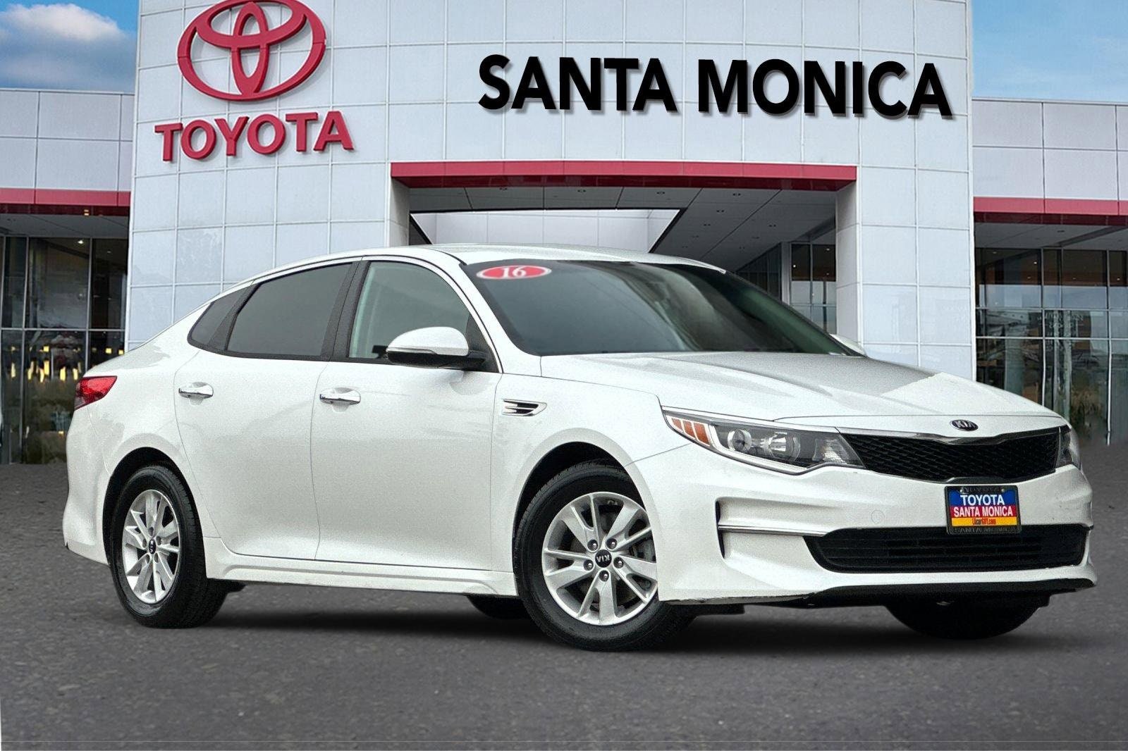 2016 Kia Optima LX's photo