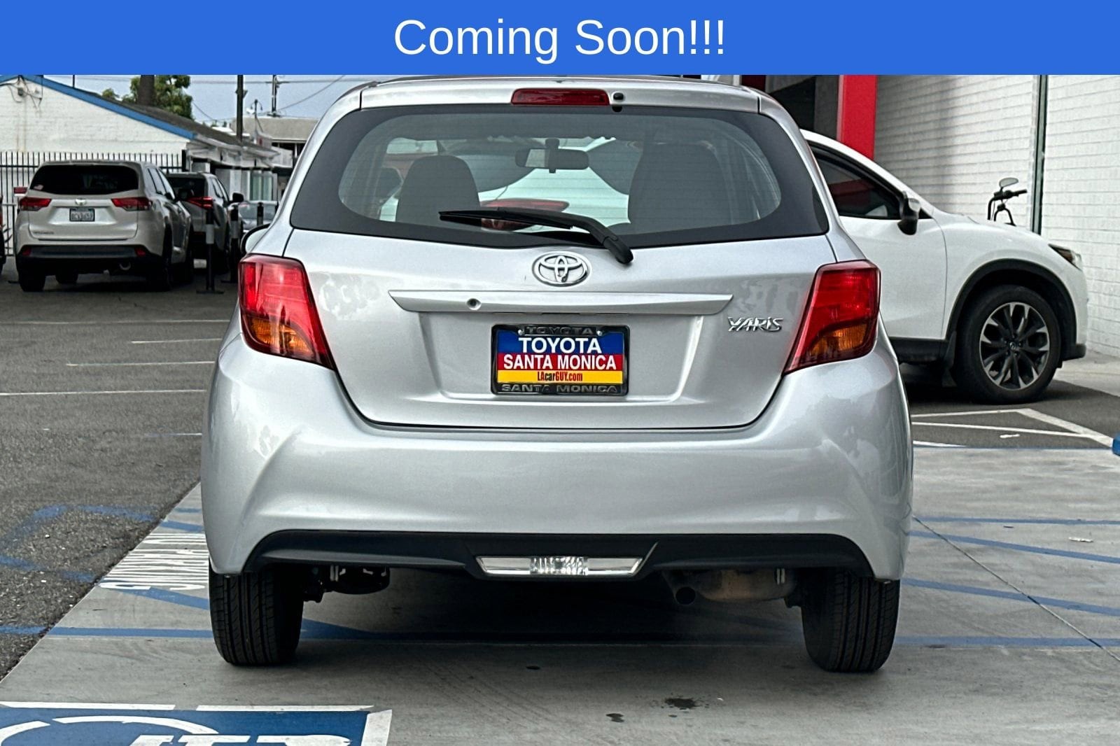 2015 Toyota Yaris L photo 4