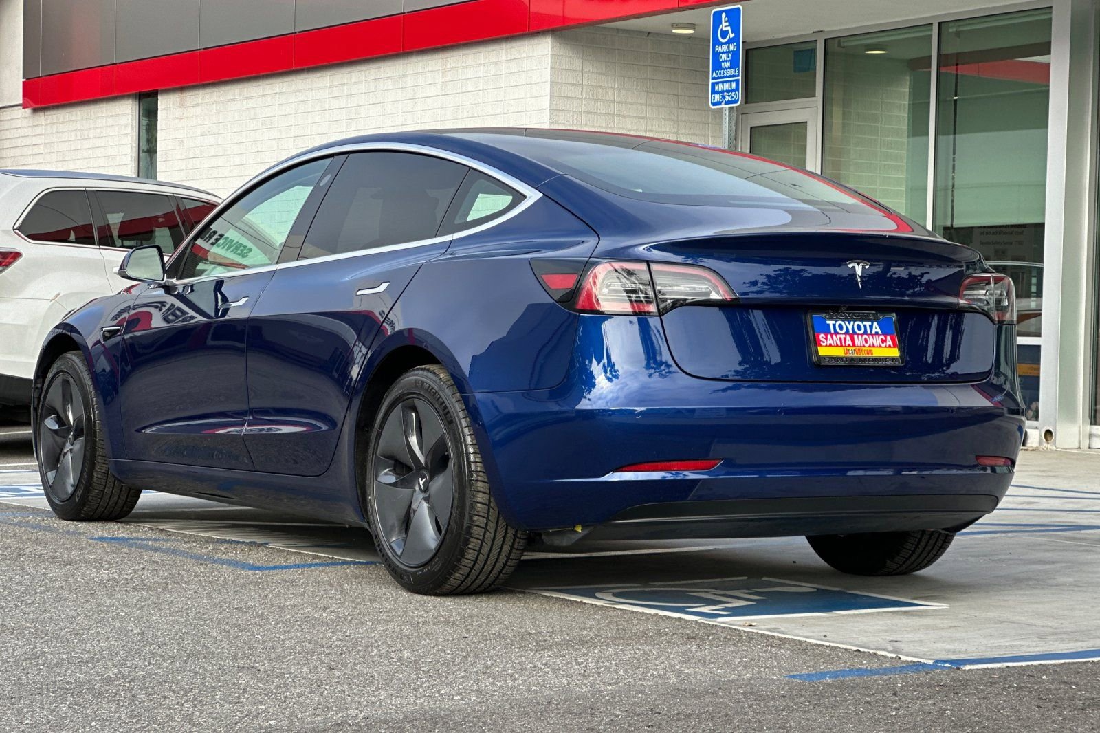 2019 Tesla Model 3 Long Range photo 5