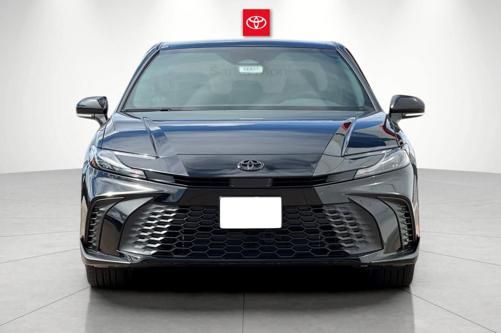 2026 Toyota Camry SE photo 6