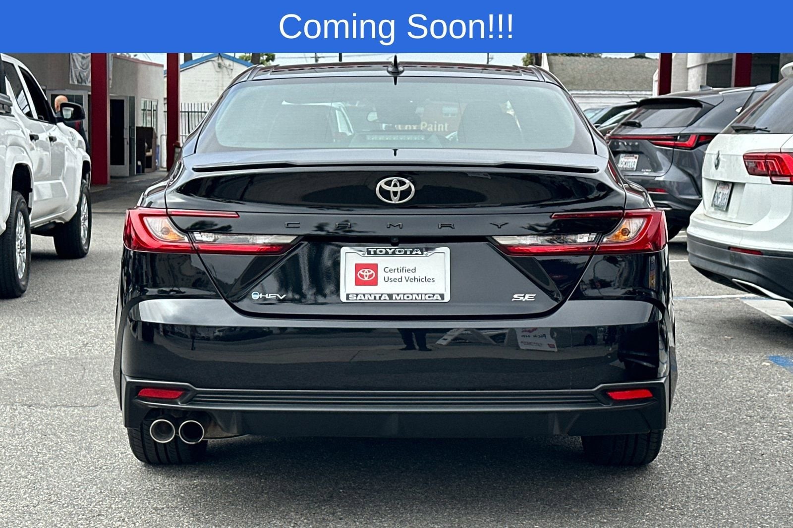 2025 Toyota Camry SE photo 4