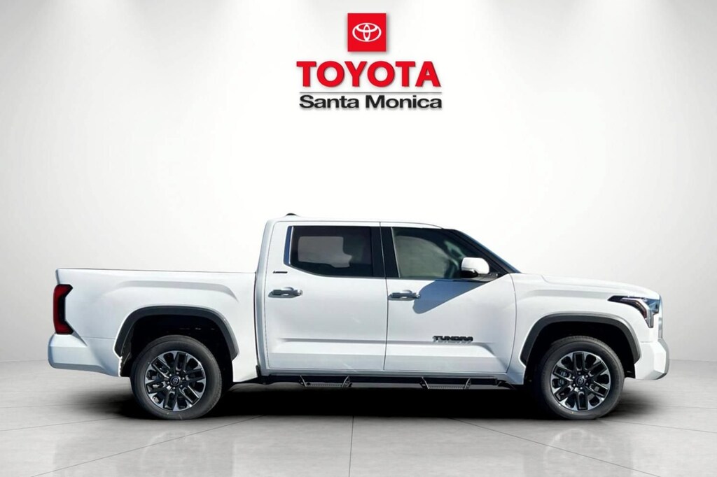 New 2026 Toyota Tundra Limited LIMITED CREWMAX 5.5
