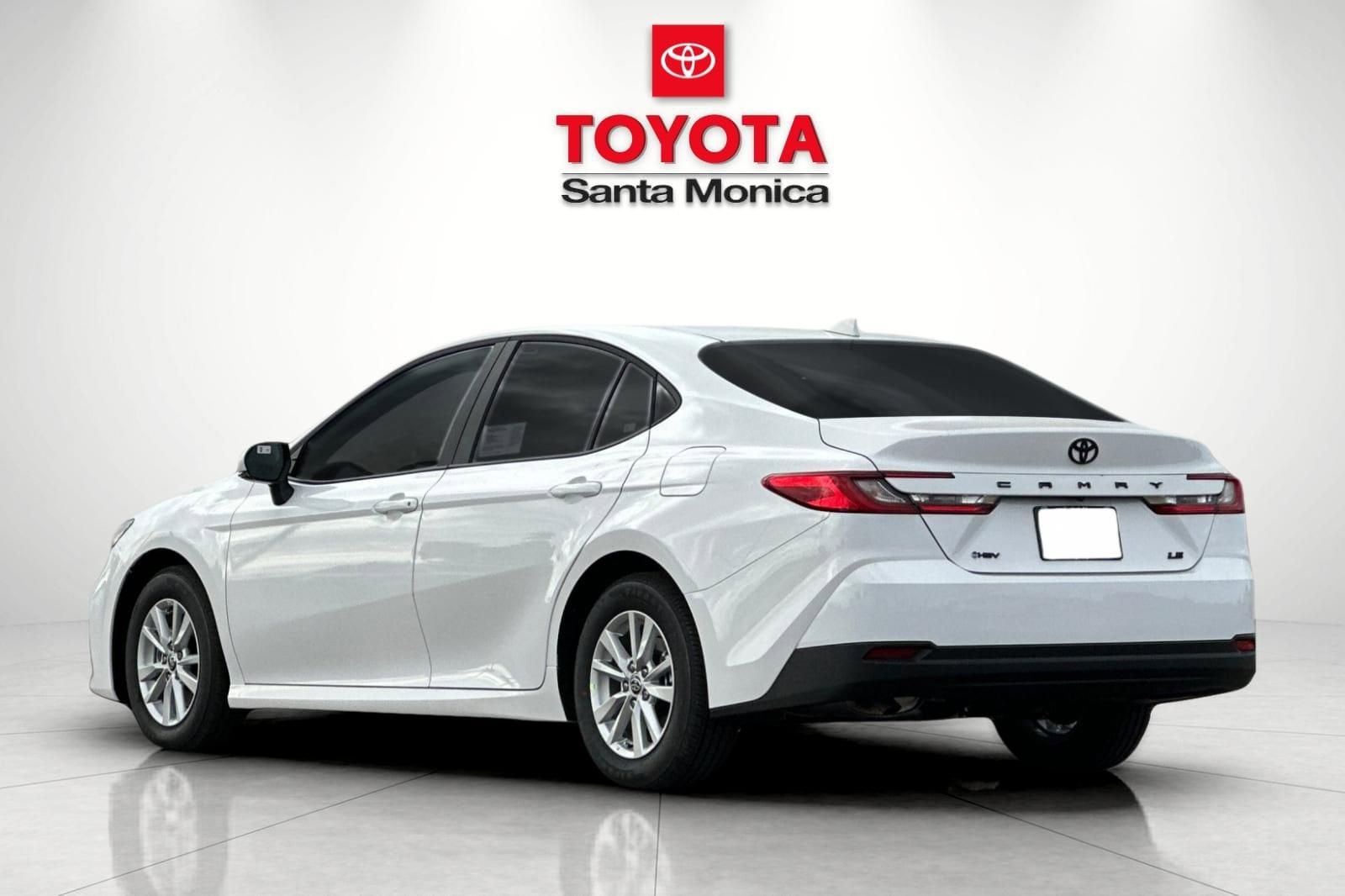 2026 Toyota Camry LE photo 4