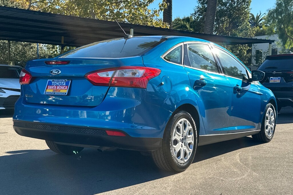2012 Ford Focus SE photo 3