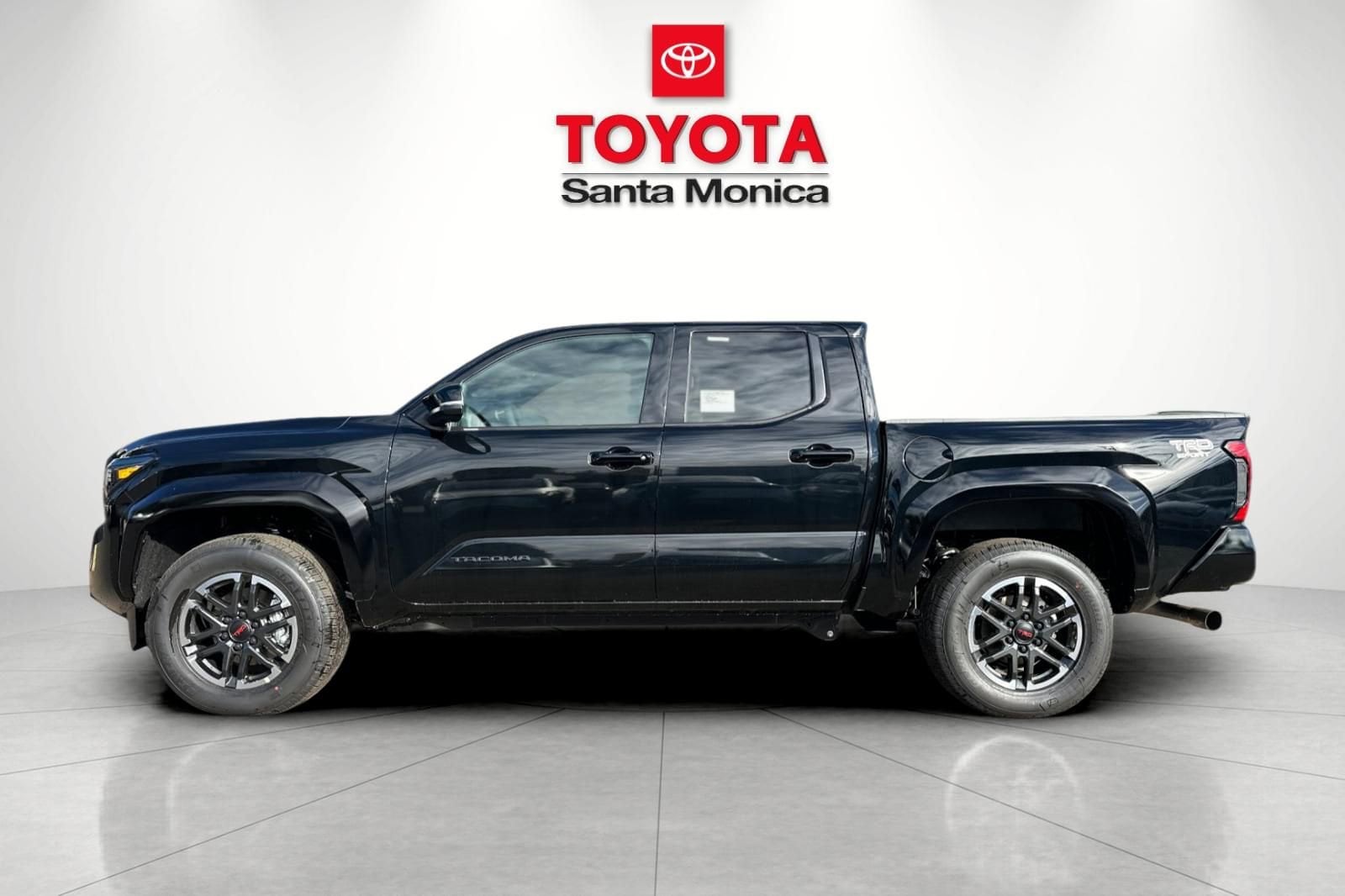 2026 Toyota Tacoma TRD Sport photo 3