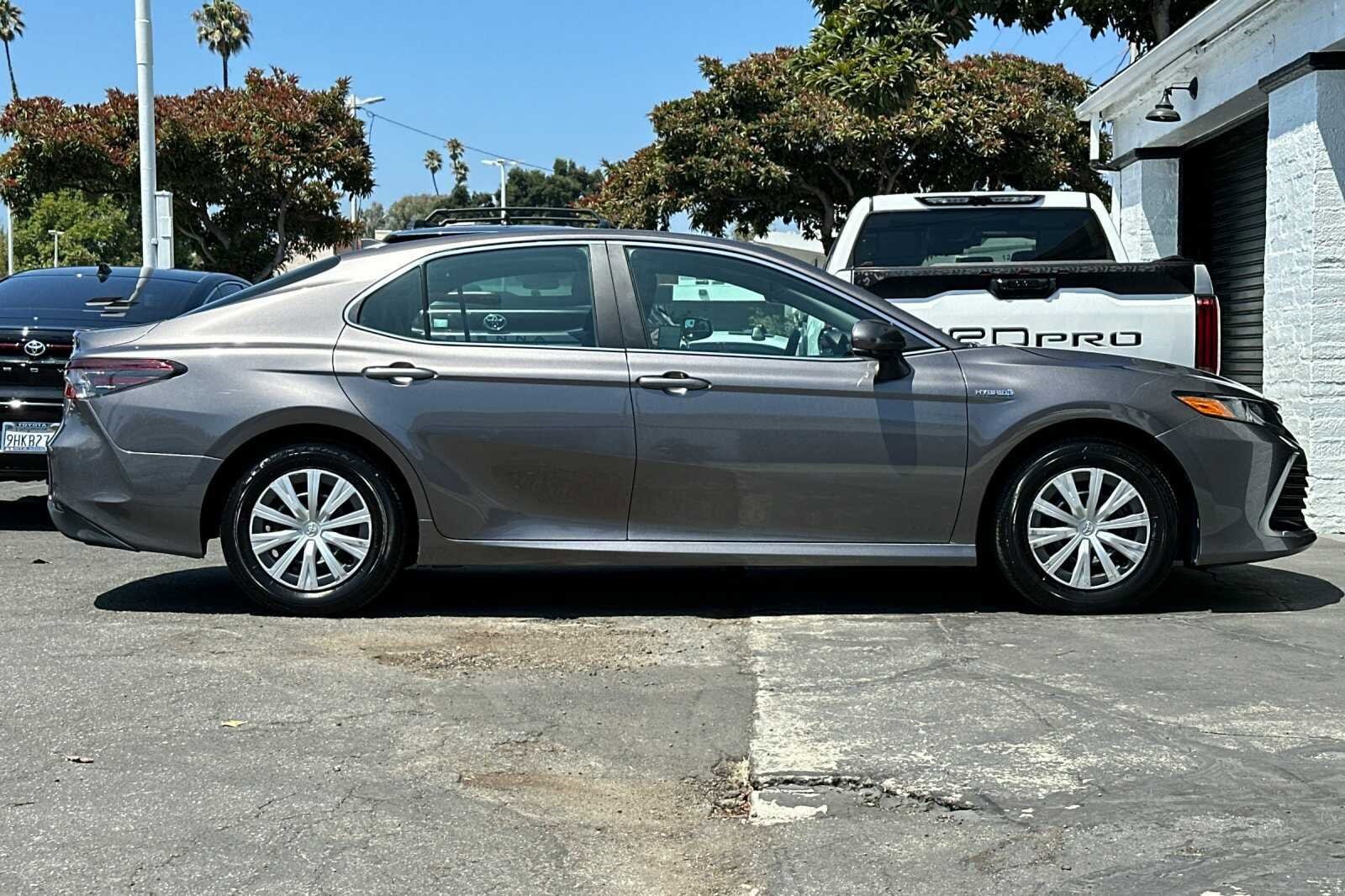 Used 2021 Toyota Camry LE with VIN 4T1C31AK9MU021580 for sale in Santa Monica, CA