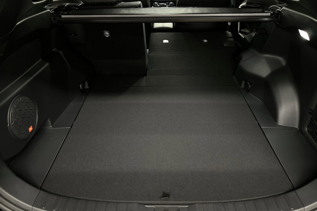 2025 Toyota RAV4 Hybrid XSE photo 17