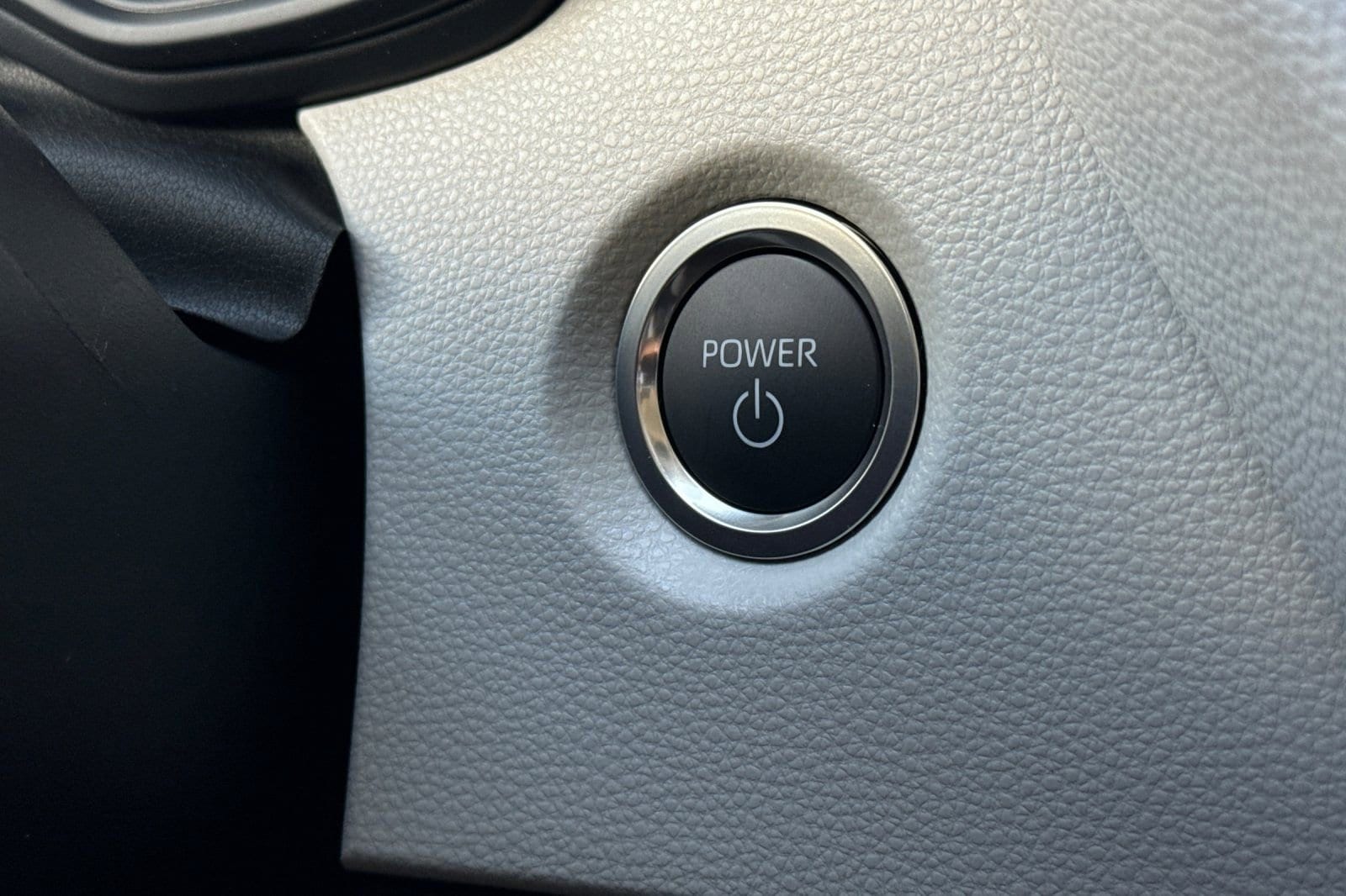 2026 Toyota Corolla LE - Photo 23