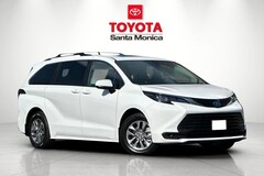 2025 Toyota Sienna LE Van Passenger Van