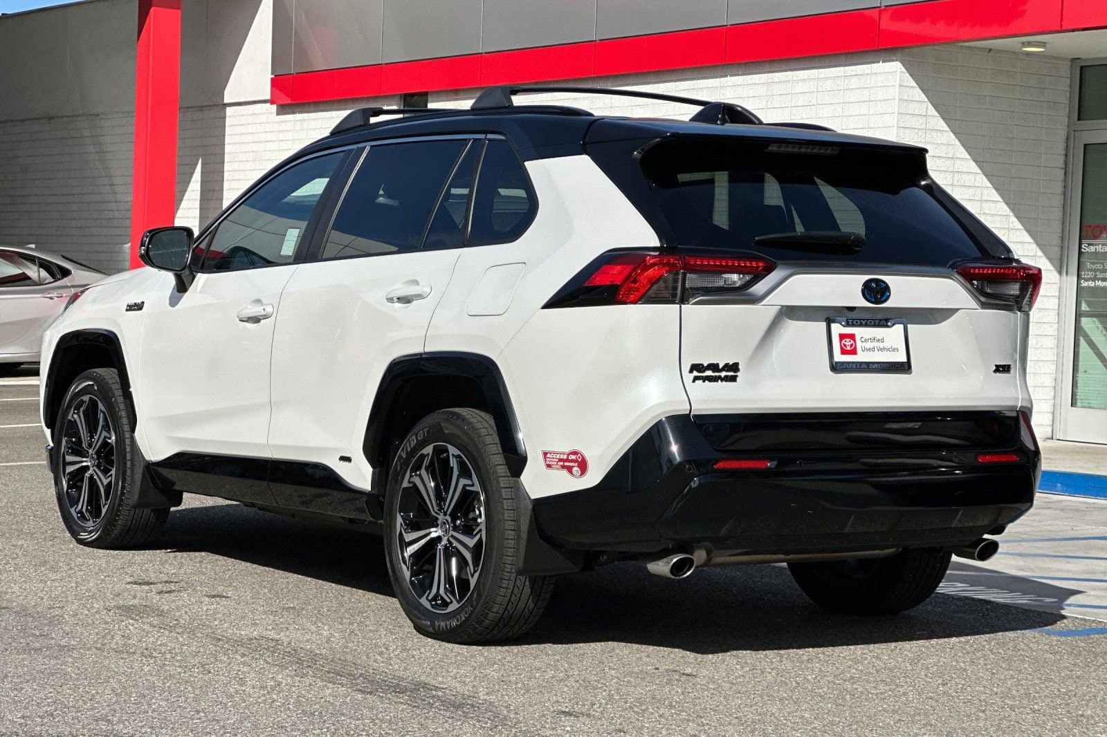 2023 Toyota RAV4 Prime XSE photo 5