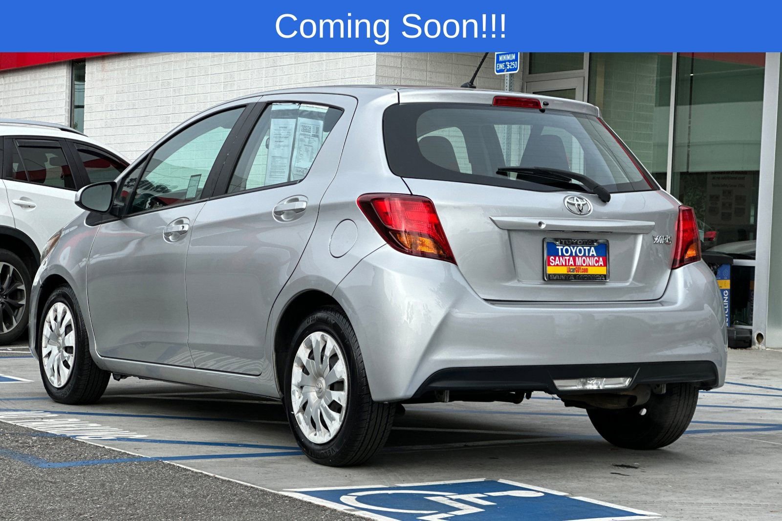 2015 Toyota Yaris L photo 5