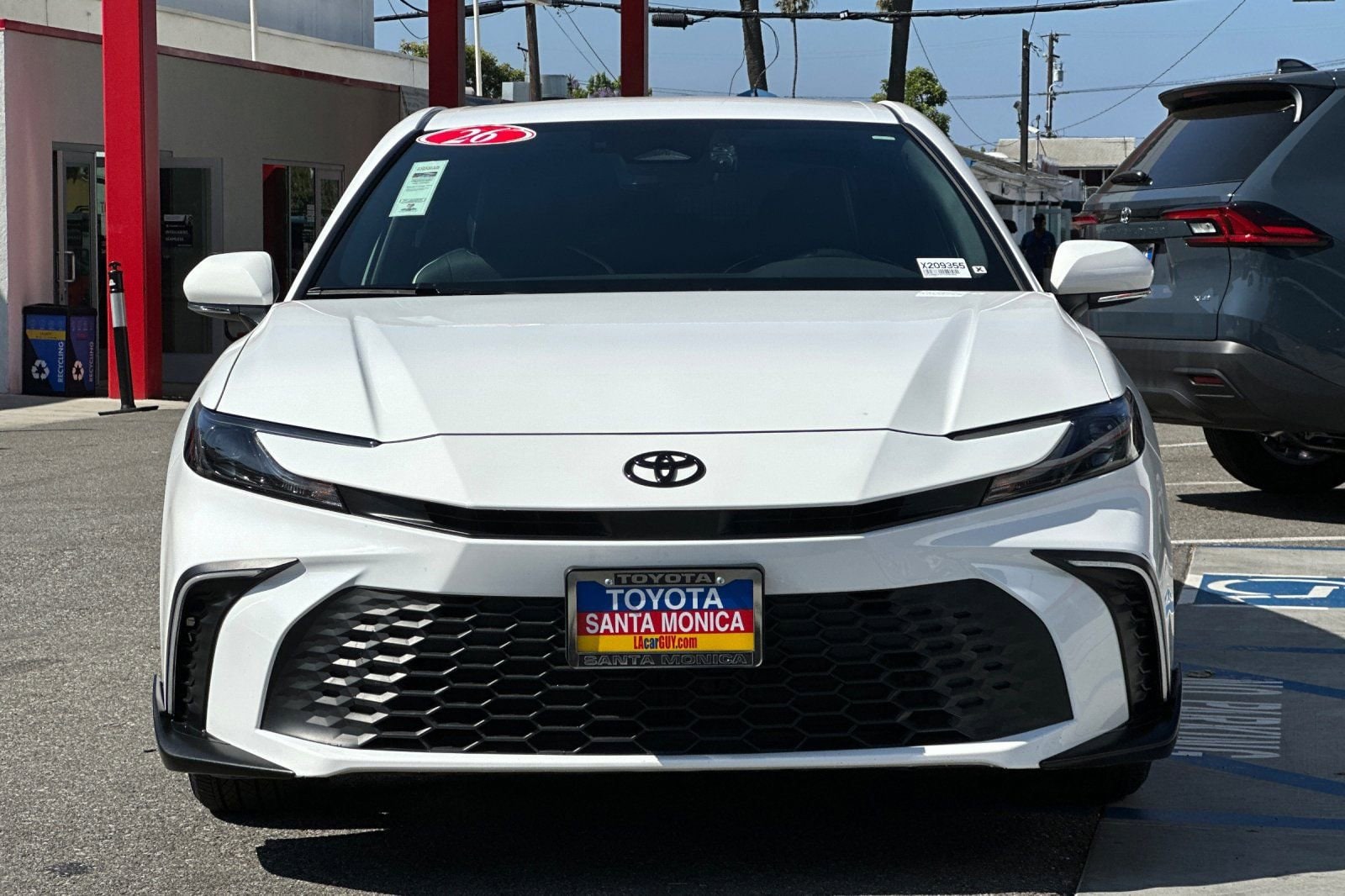 2026 Toyota Camry SE photo 3