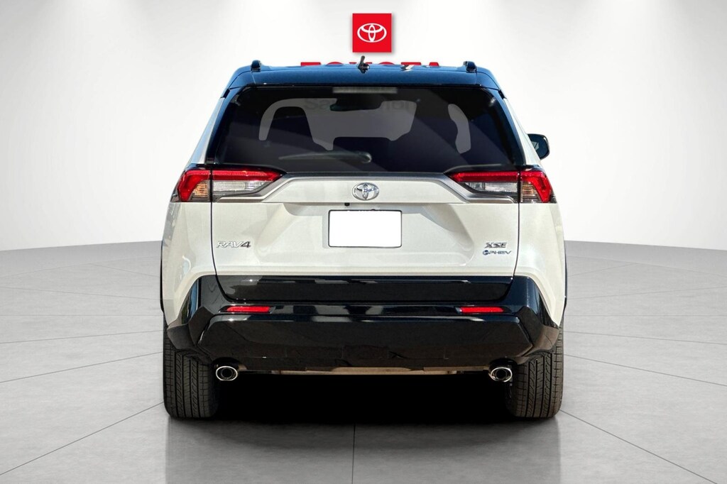 2025 Toyota RAV4 Hybrid XSE photo 3