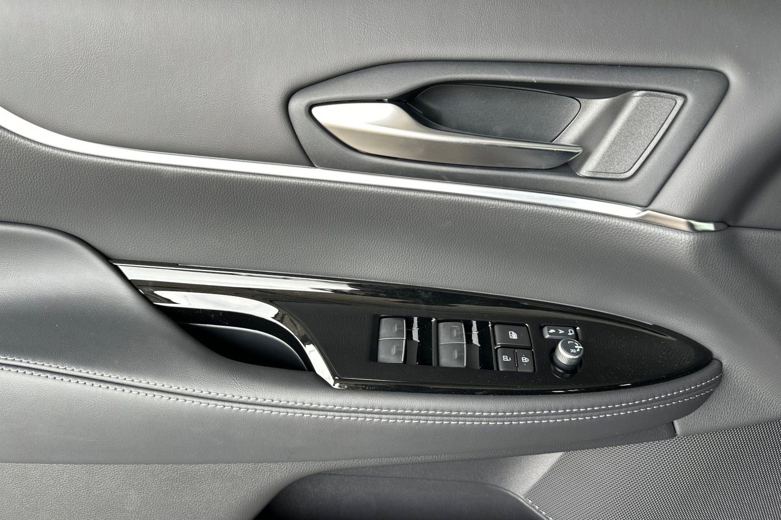 2025 Toyota Mirai XLE - Photo 10