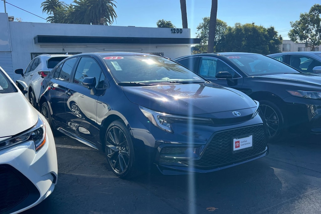 2024 Toyota Corolla SE Premium photo 2