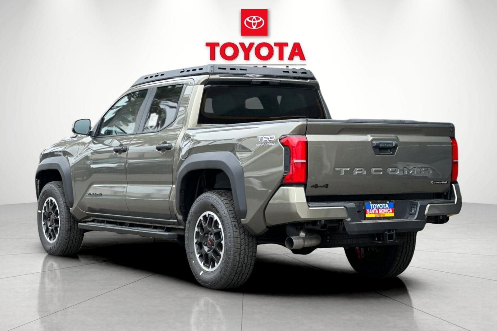 2026 Toyota Tacoma i-FORCE MAX TRD Off-Road photo 4