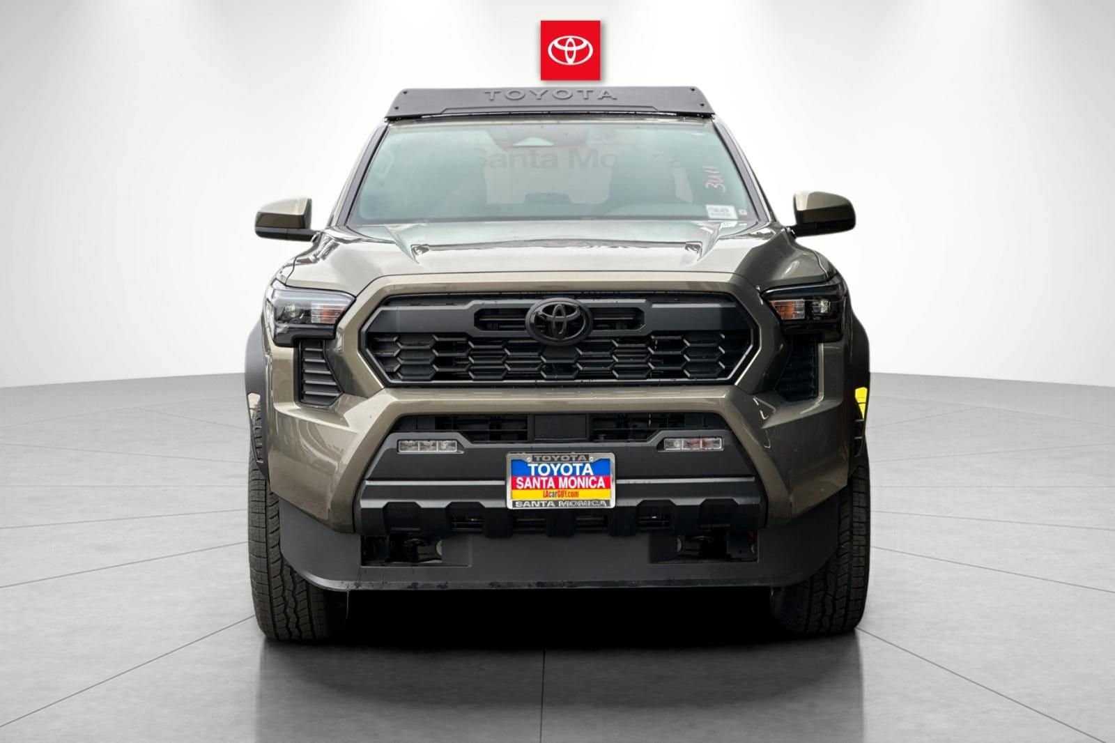 2026 Toyota Tacoma i-FORCE MAX TRD Off-Road photo 6