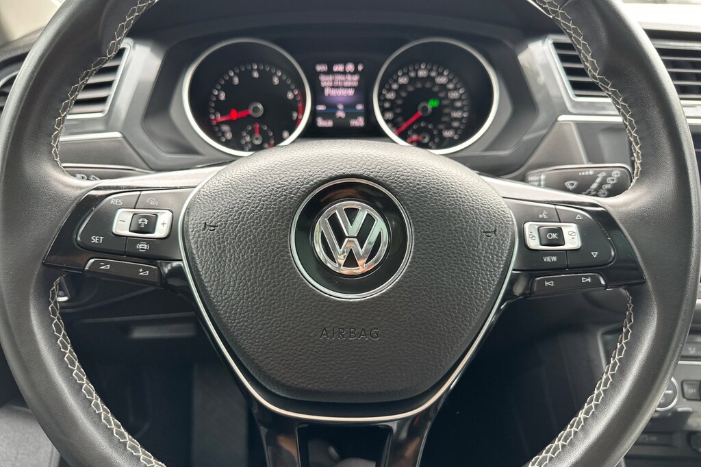 2021 Volkswagen Tiguan SE photo 20