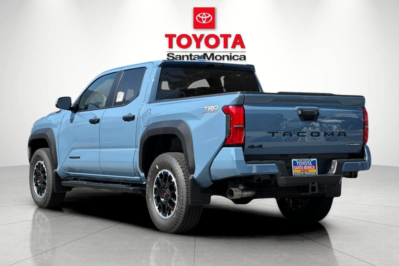 2026 Toyota Tacoma i-FORCE MAX TRD Off-Road photo 4
