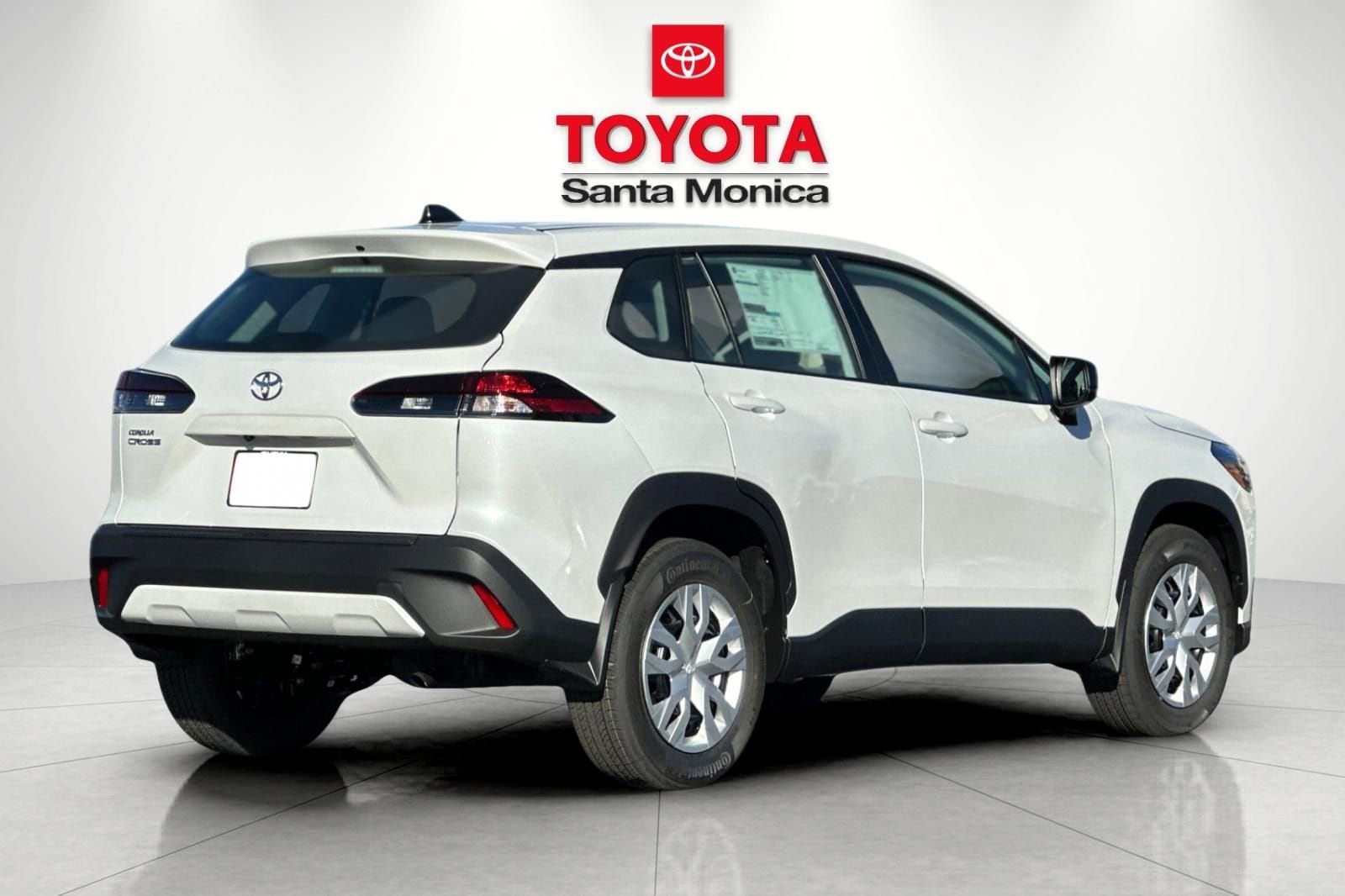 2026 Toyota Corolla Cross L photo 2