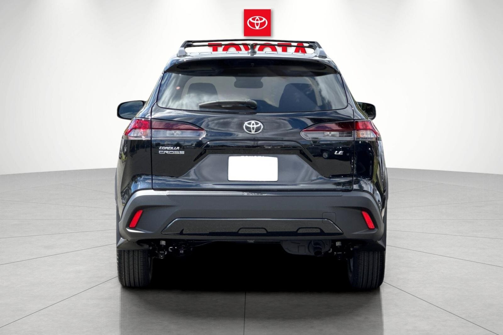 2026 Toyota Corolla Cross LE photo 4