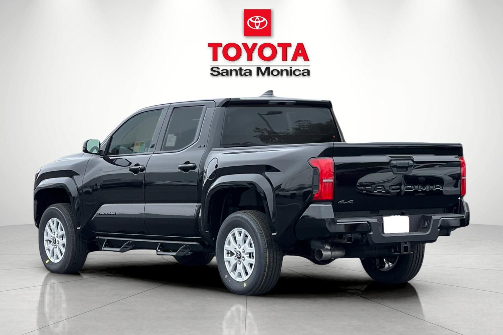 2026 Toyota Tacoma SR5 photo 4