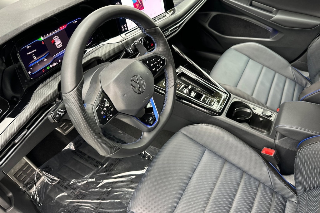 2024 Volkswagen Golf R photo 8