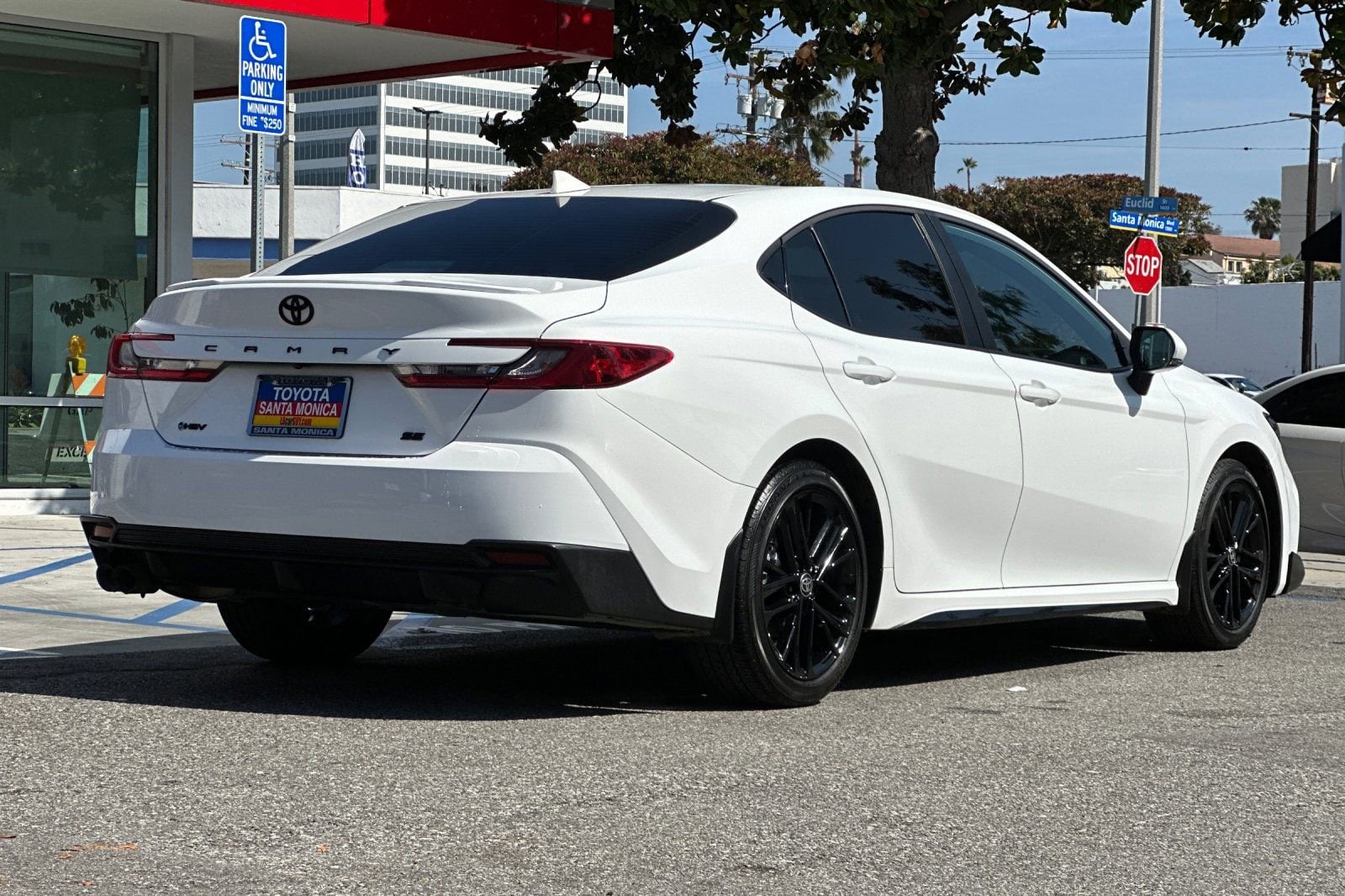 2026 Toyota Camry SE photo 2
