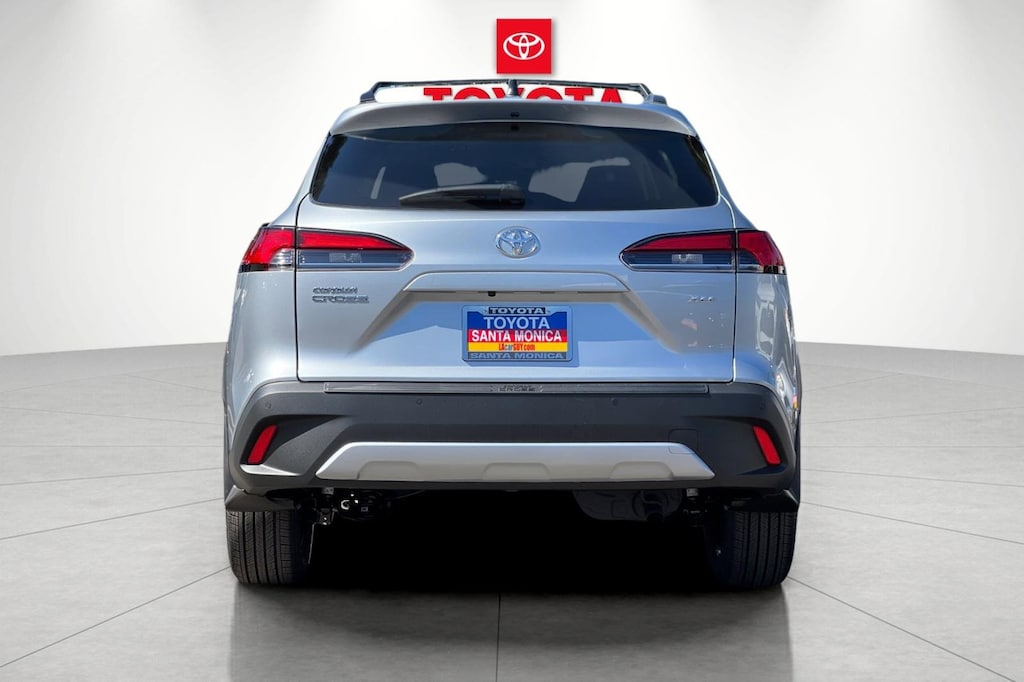 2026 Toyota Corolla Cross XLE photo 4