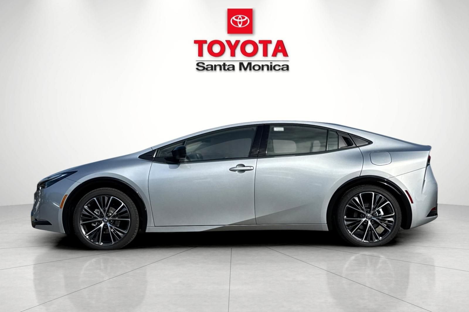 2026 Toyota Prius Limited photo 3