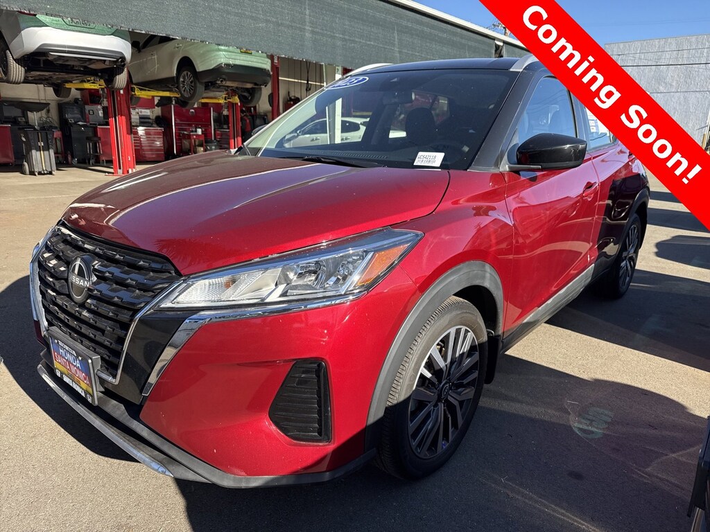 Used 2023 Nissan Kicks SV SUV