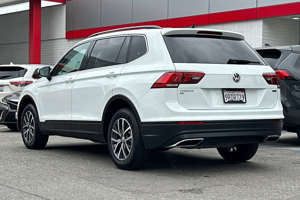 2019 Volkswagen Tiguan SE photo 2