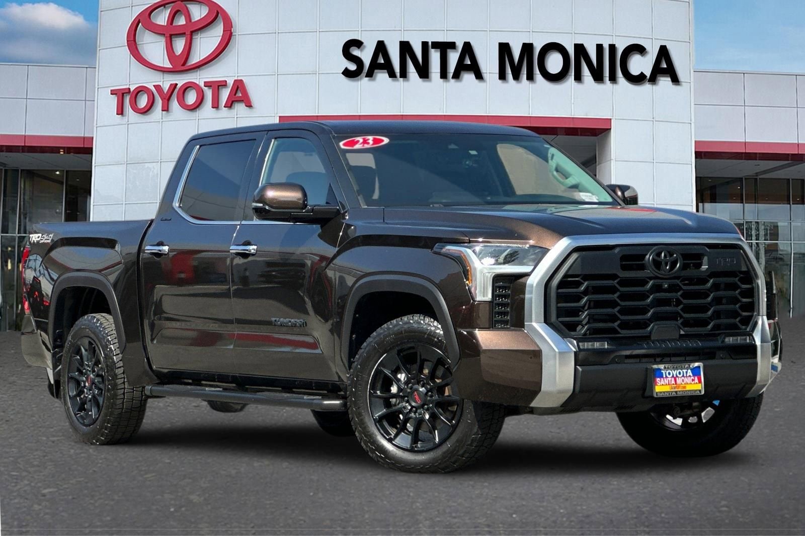 2023 Toyota Tundra Limited photo 1