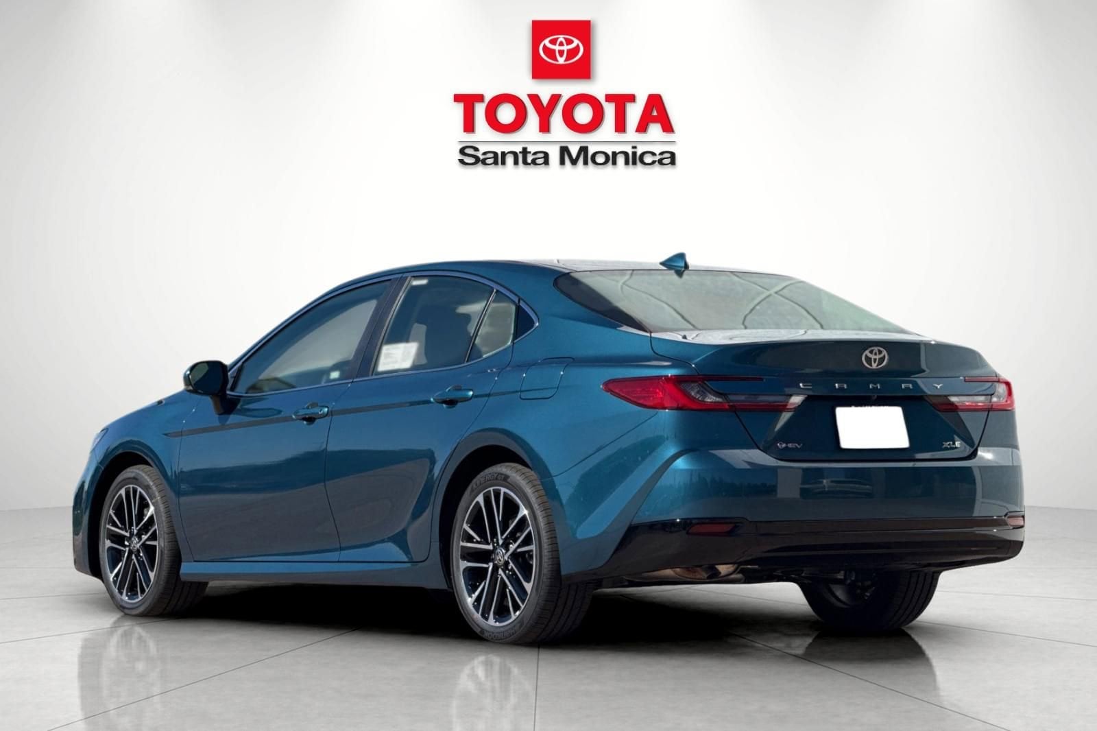 2026 Toyota Camry XLE photo 4