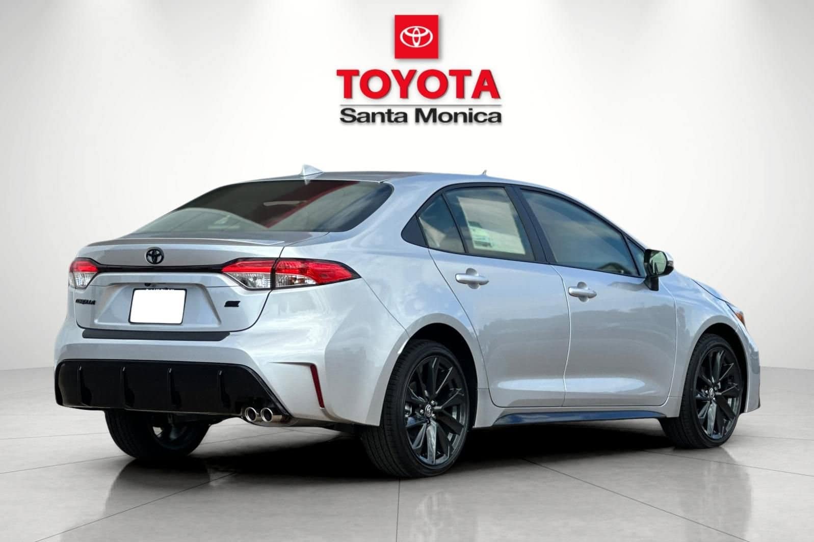 2026 Toyota Corolla SE photo 2