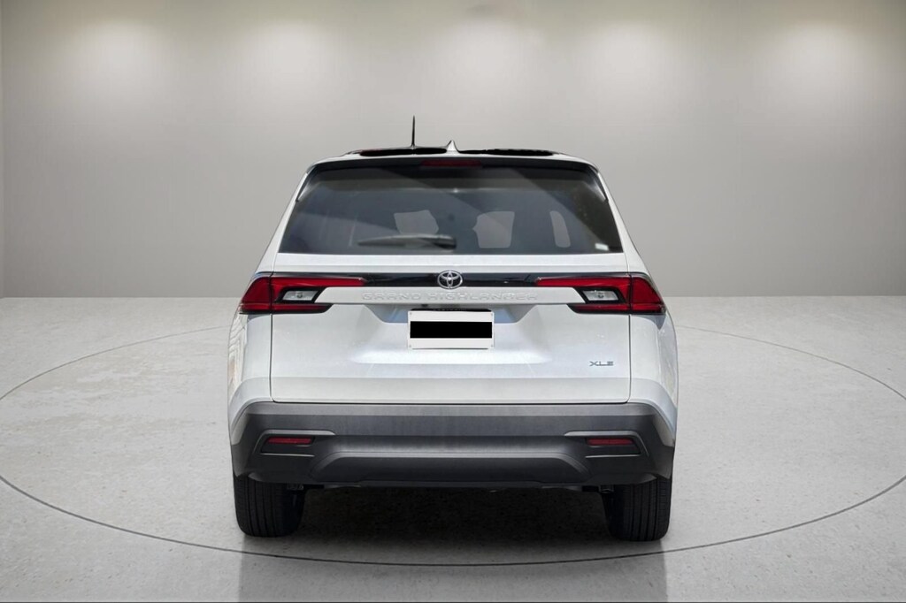 New 2026 Toyota Grand Highlander XLE XLE FWD