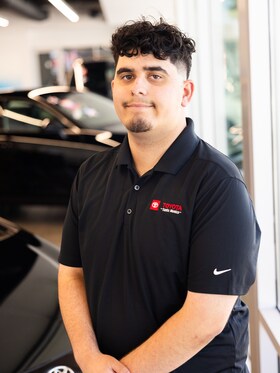 Staff member Allan Alvarez from 97fea7fb1cc5
