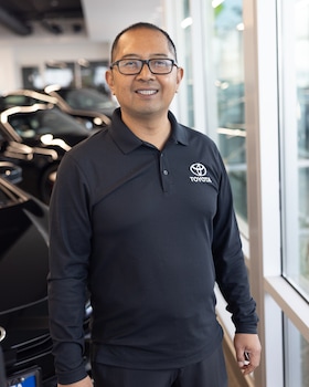 Staff member Nestor SanPedro from 97fea7fb1cc5