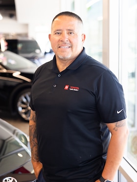 Staff member Moises Garzon from 97fea7fb1cc5