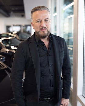 Staff member Willie Barba from 4692d466551d