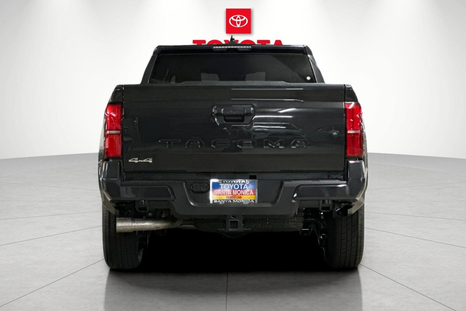 2025 Toyota Tacoma SR5 photo 4