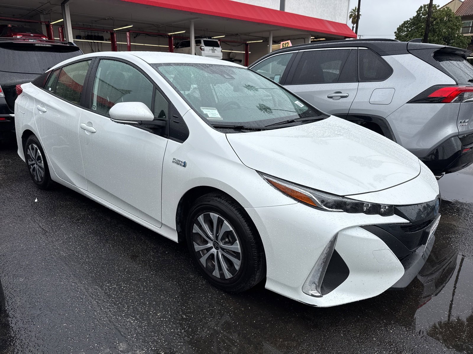 2022 Toyota Prius Prime XLE's photo