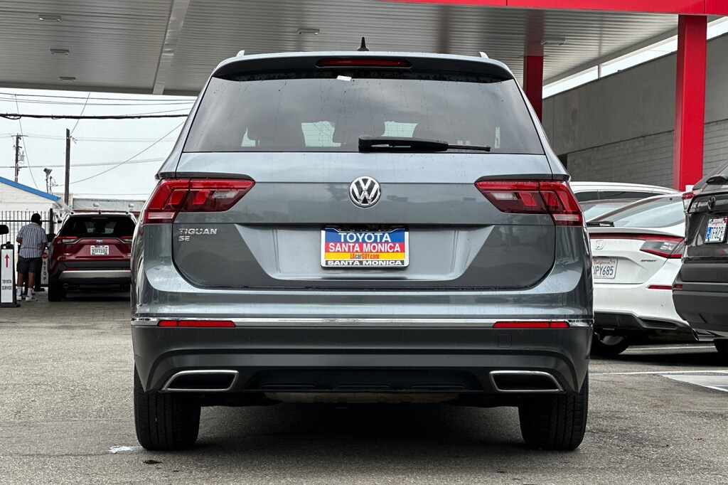 2021 Volkswagen Tiguan SE photo 3