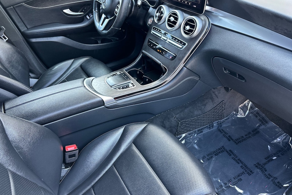 2020 Mercedes Benz GLC 350e photo 15