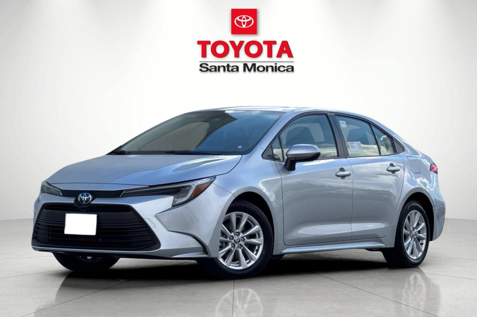 2026 Toyota Corolla LE - Photo 6
